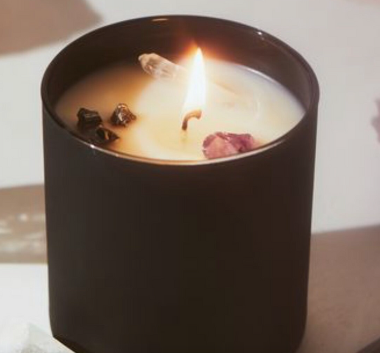 Tiny Bandit- Santal Noir Candle