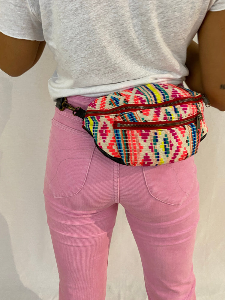 Fanny Pack- Leya in Black Leather