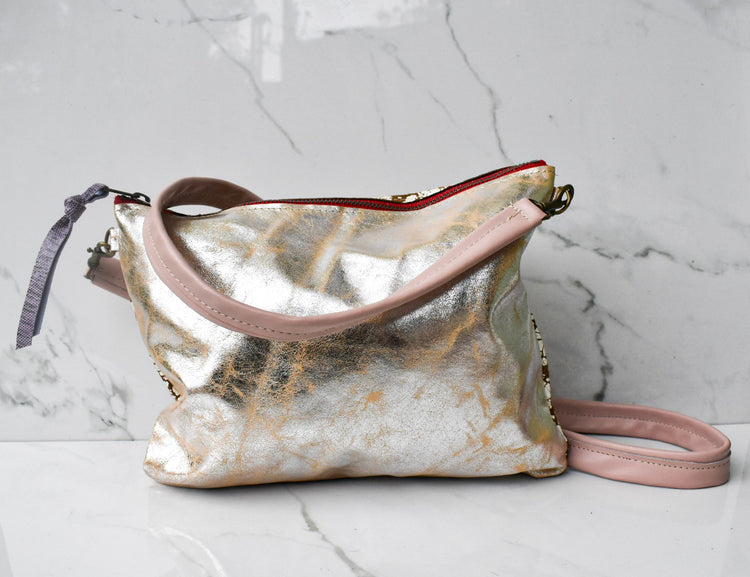Vivi Cracked White/Cracked Gold Crossbody