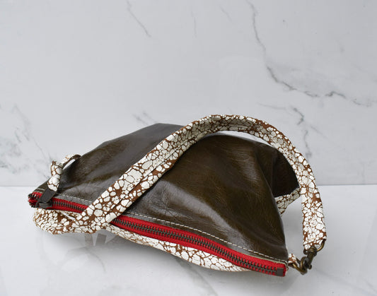 Vivi Cracked White/Green Crossbody