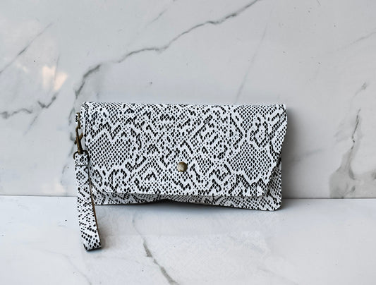 Addison Black/White Snake Clutch